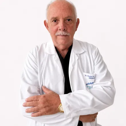 Retrato de Dr. Hernán De La Cadena