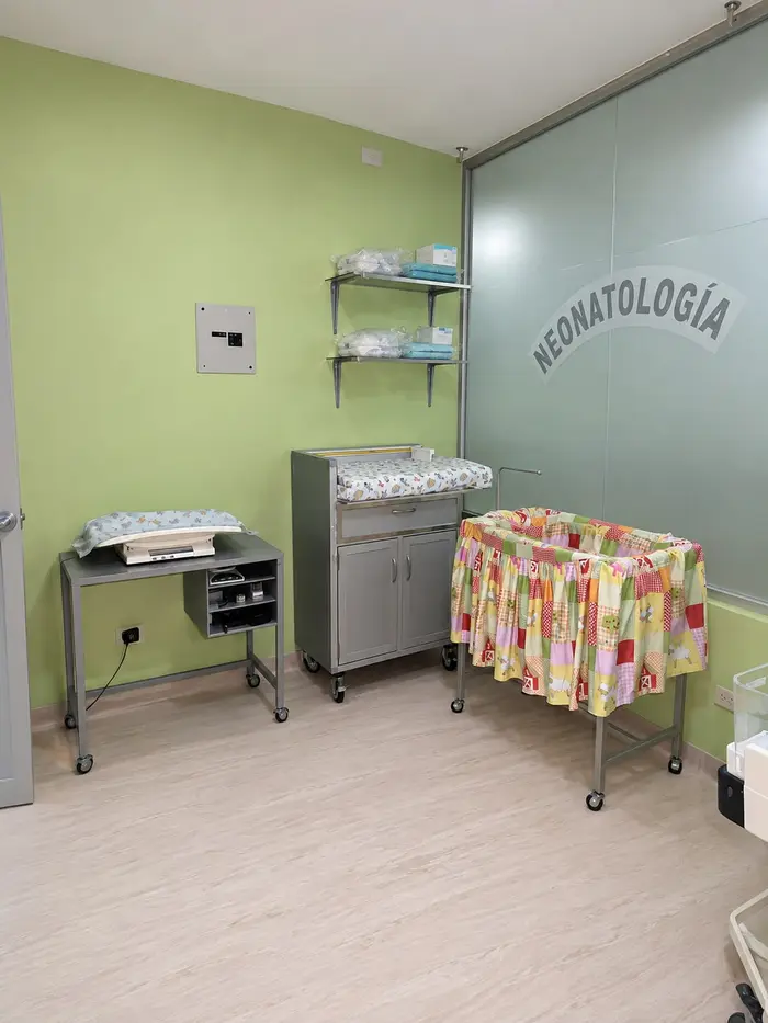Otra vista del área de neonatología.